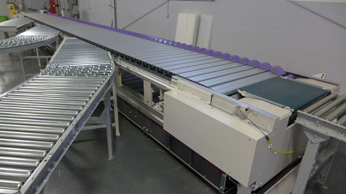 Distribution Conveyor Belt Installed by Conveyors & Equipment