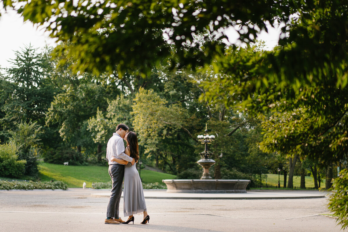 new york central park engagement session