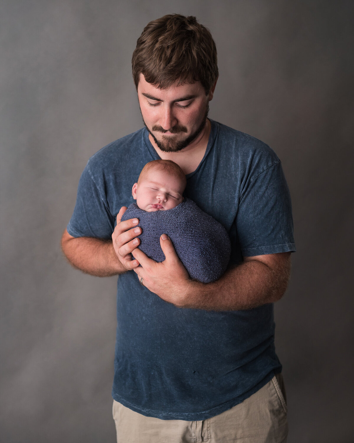 Newborn and Dad lovely portrait