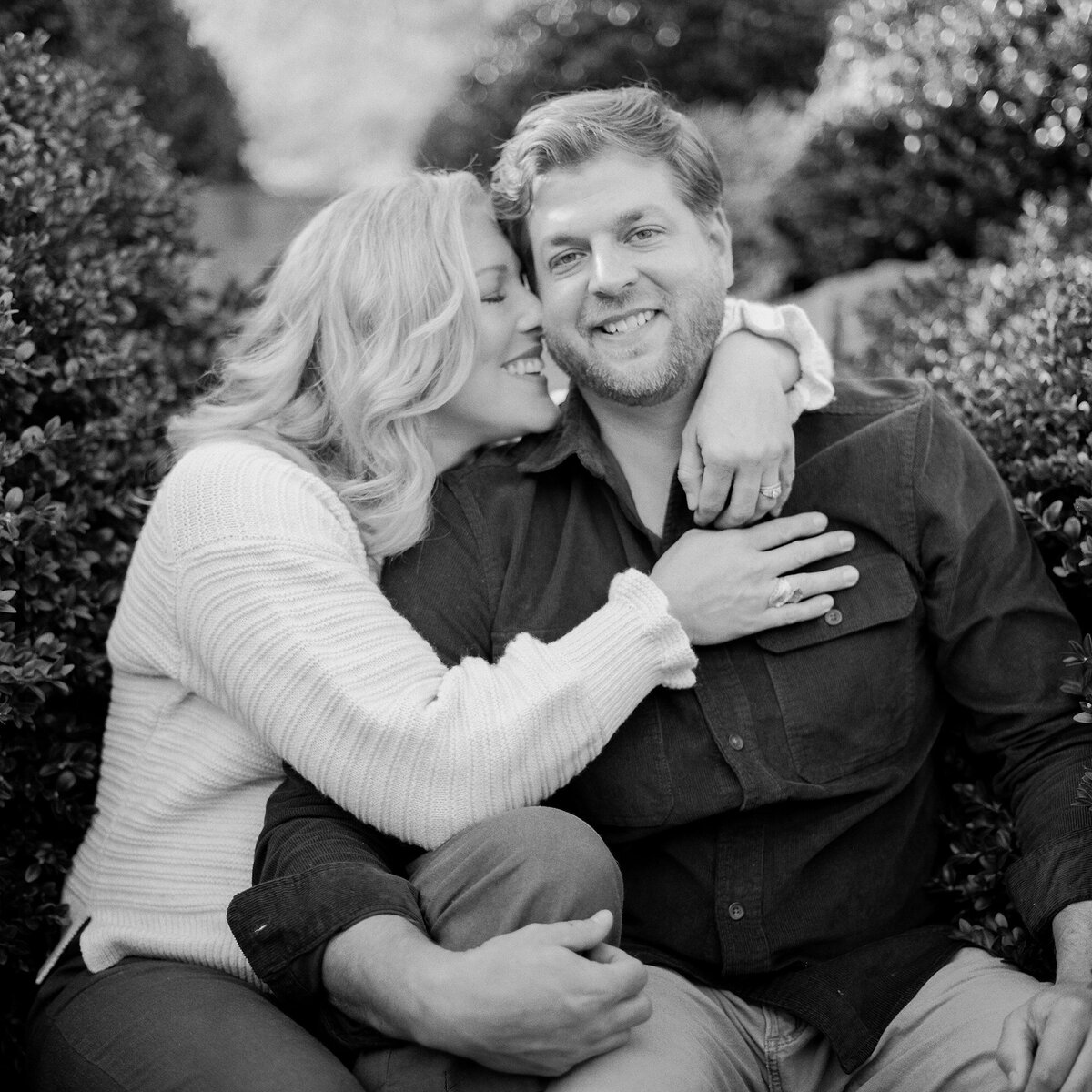 fall-family-photos-at-home-crozet-virginia-amy-nicole-photography-0094