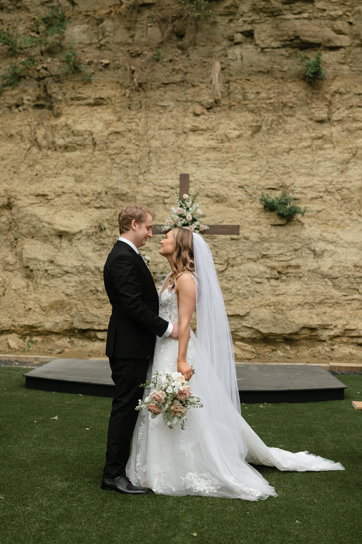 Katelyn and Josiah's Pepin, Wisconsin Wedding Photography-250