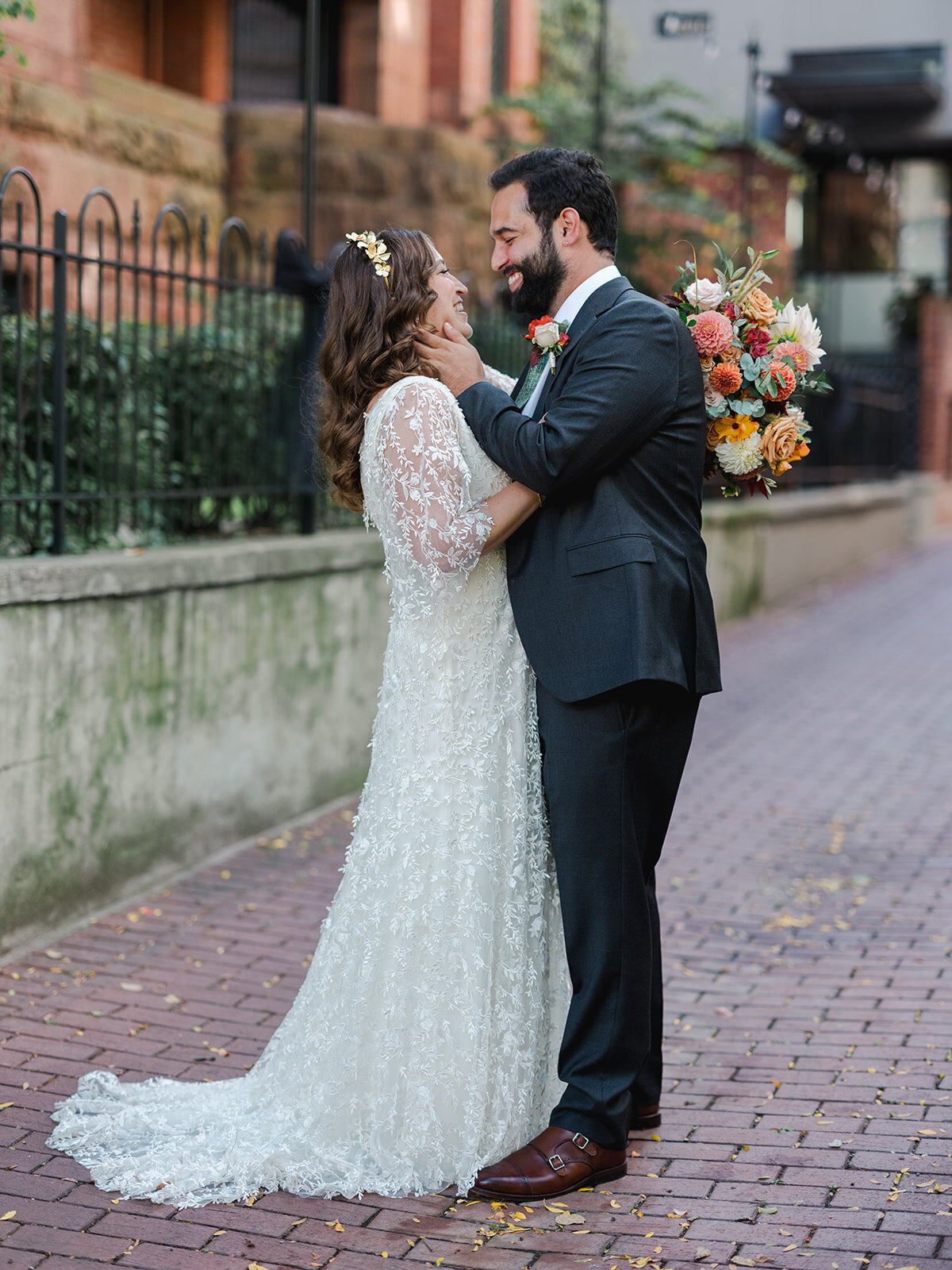 20231007-Sam_2bElizabeth-WeddingSneakPeek-16