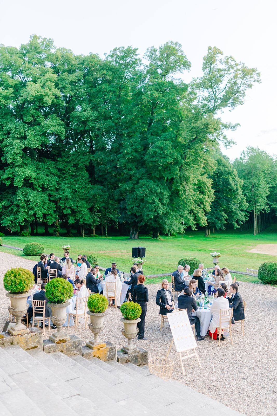 MorganeBallPhotography-Wedding-ZoeEdward-11-ChateauChamplatreux-Dinner-286-3810