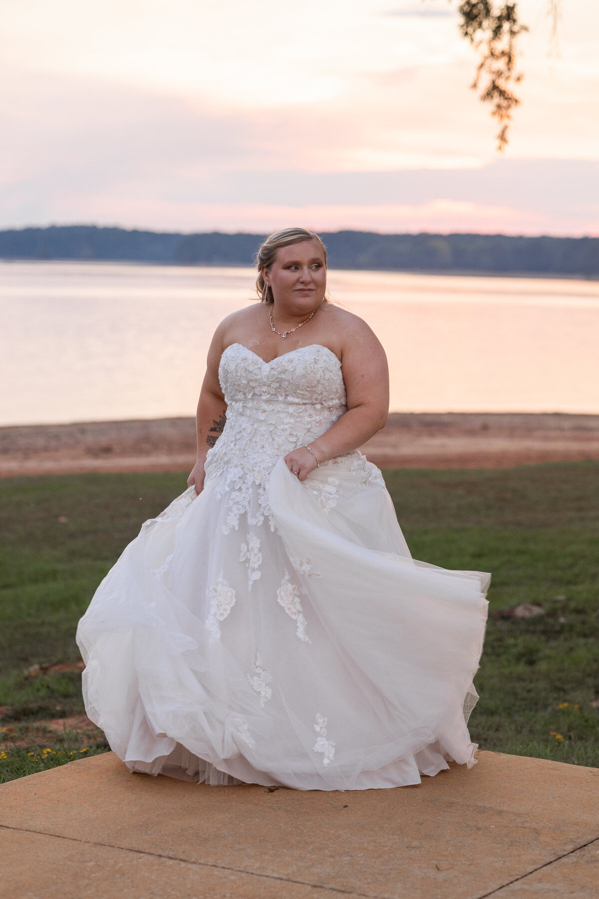 bride-at-oakfuskee-conservation-center