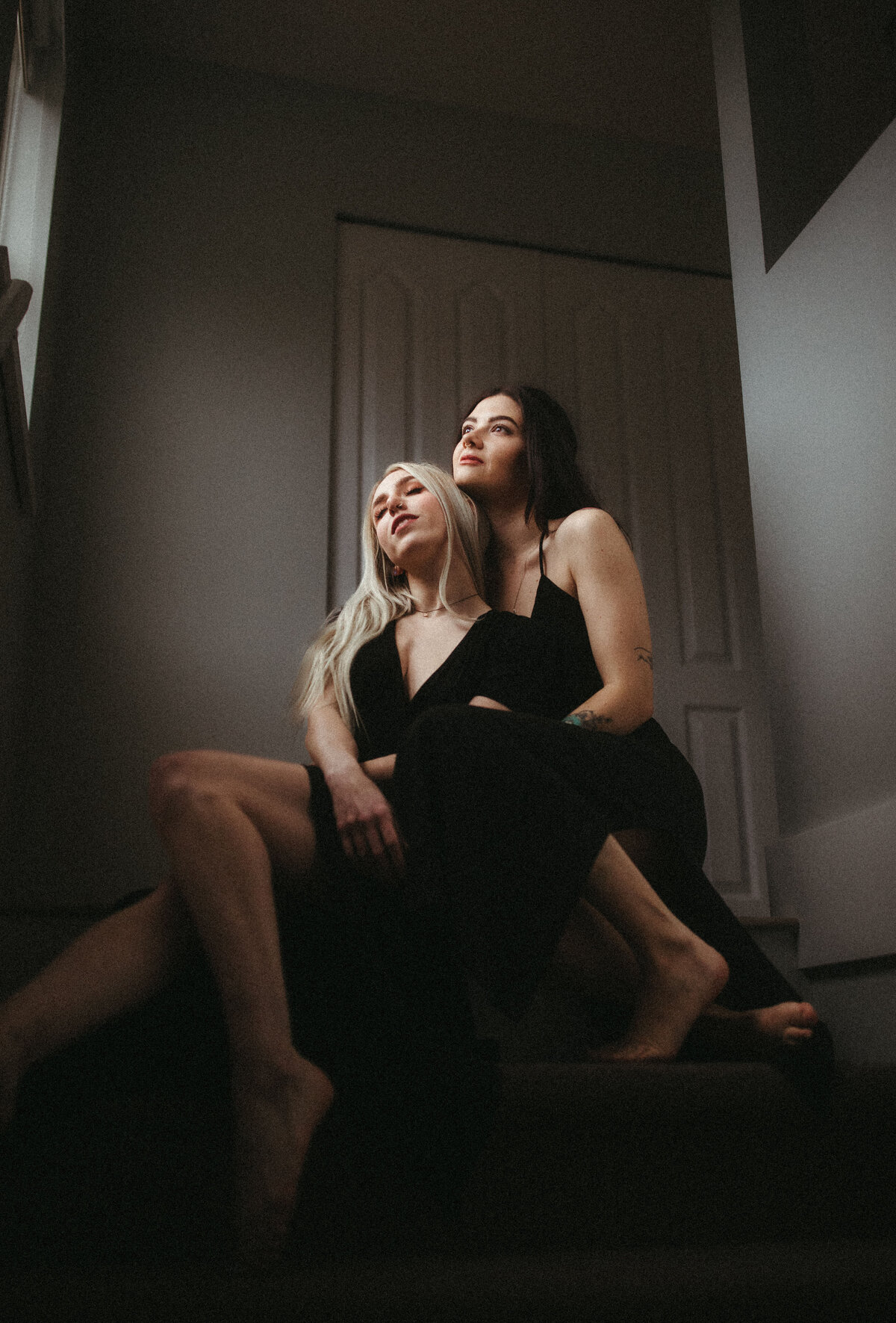 intimate-in-home-lgbtq-couple-bestfriend-portraits-lowres-4