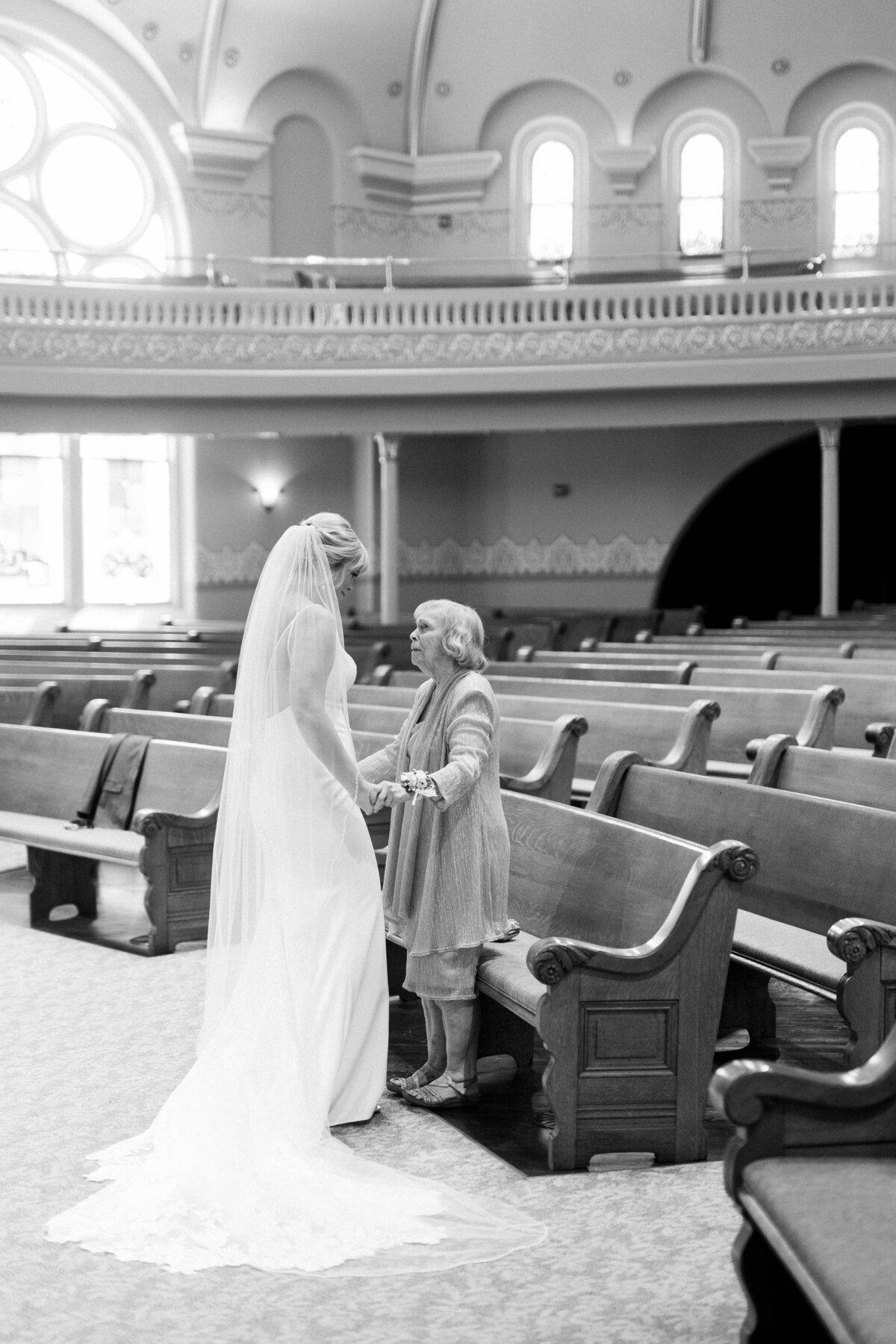 Elyse & Alex Wedding Preview Aubrey Lynn Photography-52