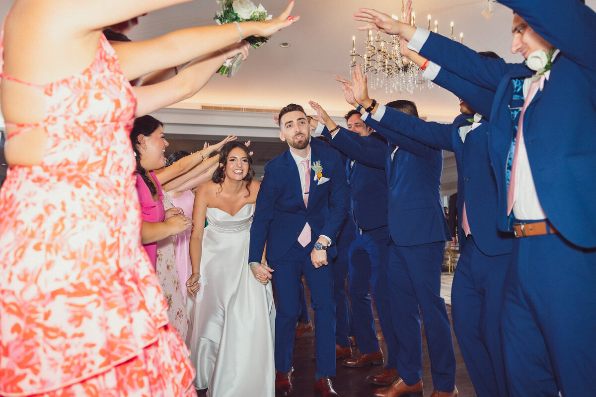 250802-Lauren&Nicholas-BrooklakeCountryClub-Wedding-FlorhamPark-NJ-Previews-Web-149