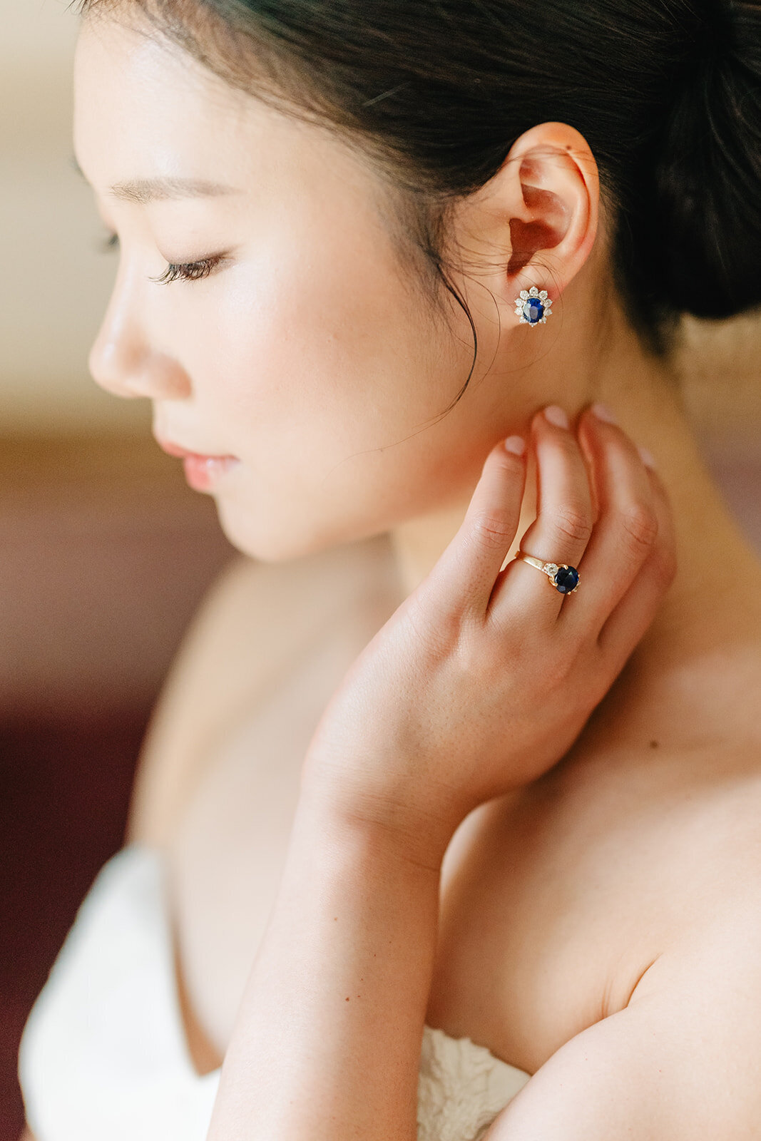 MorganeBallPhotography-Wedding-ZoeEdward-01-Chantilly-GettingReadyZoe-Bridalportrait-51-8814