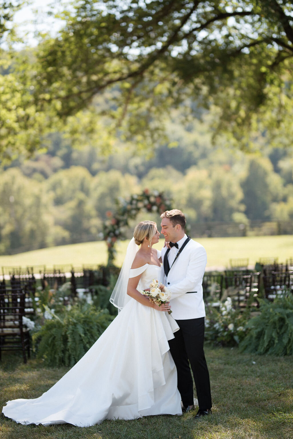 kentucky-river-estate-fall-wedding-details14