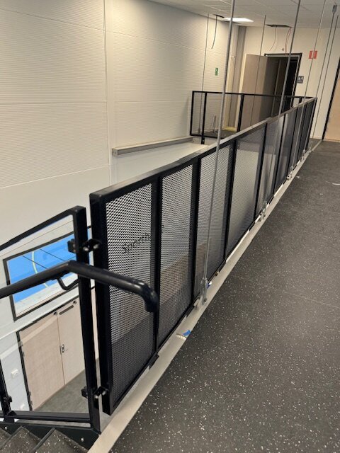 Stålräcke Sträckmetall Sporthall3