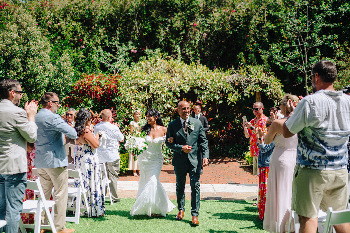 mcneile-photo-sunken-gardens-elopement-chantilly-chic-planners-18