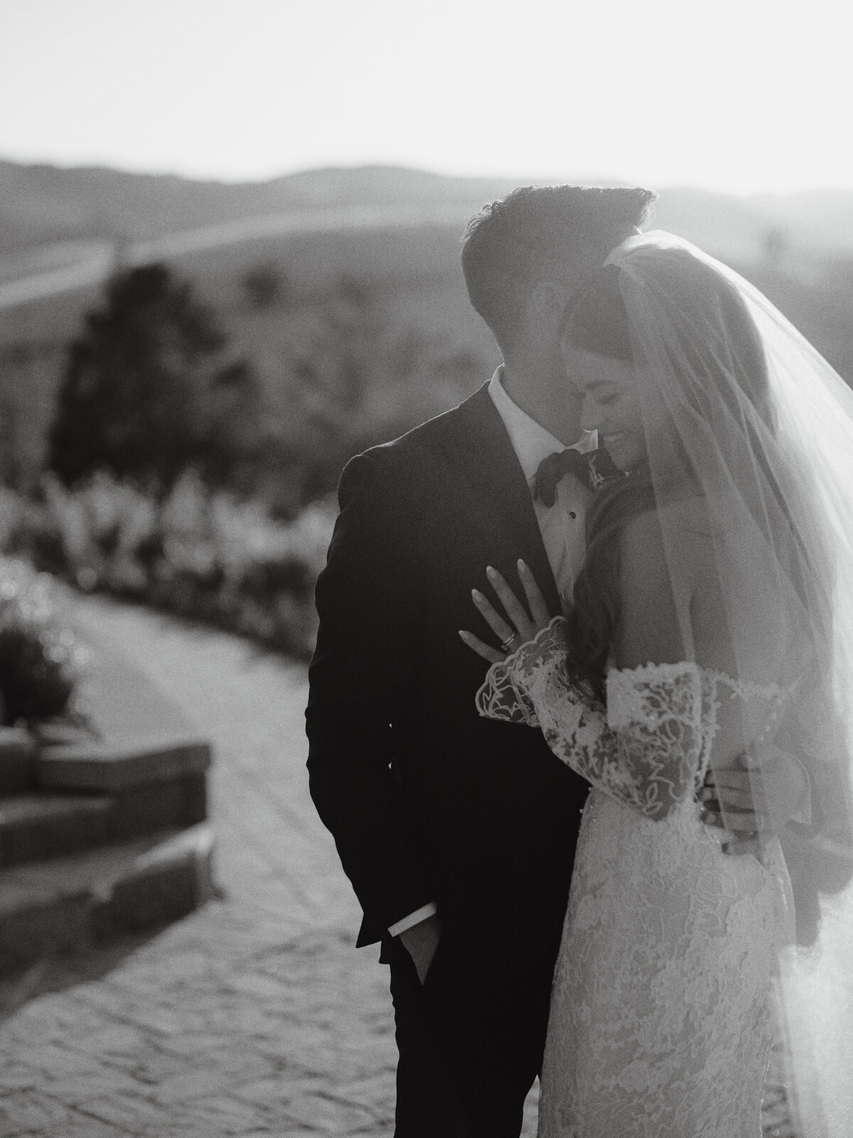 Ashley + John Viansa Sonoma Winery Wedding Cassie Valente Photography 584