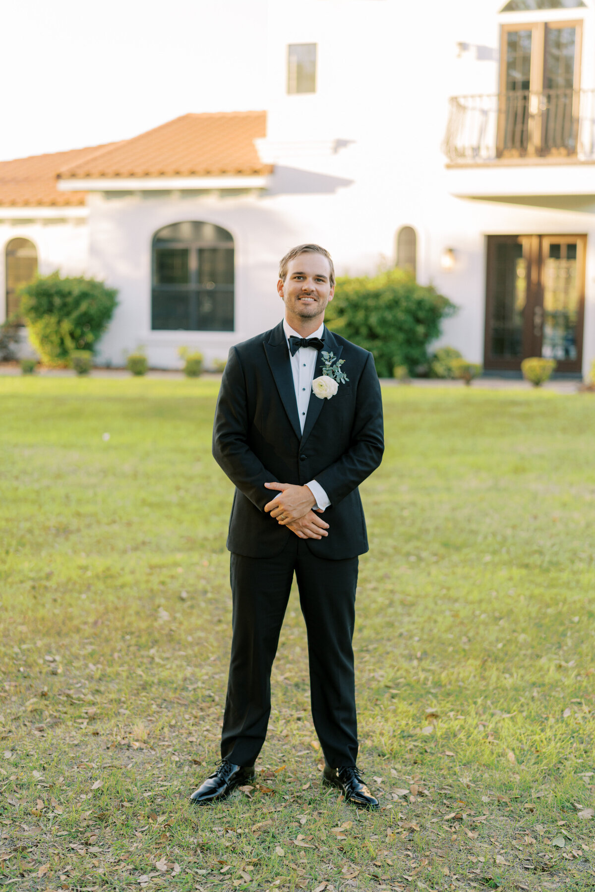 BRIDE  GROOM PORTRAITS-108