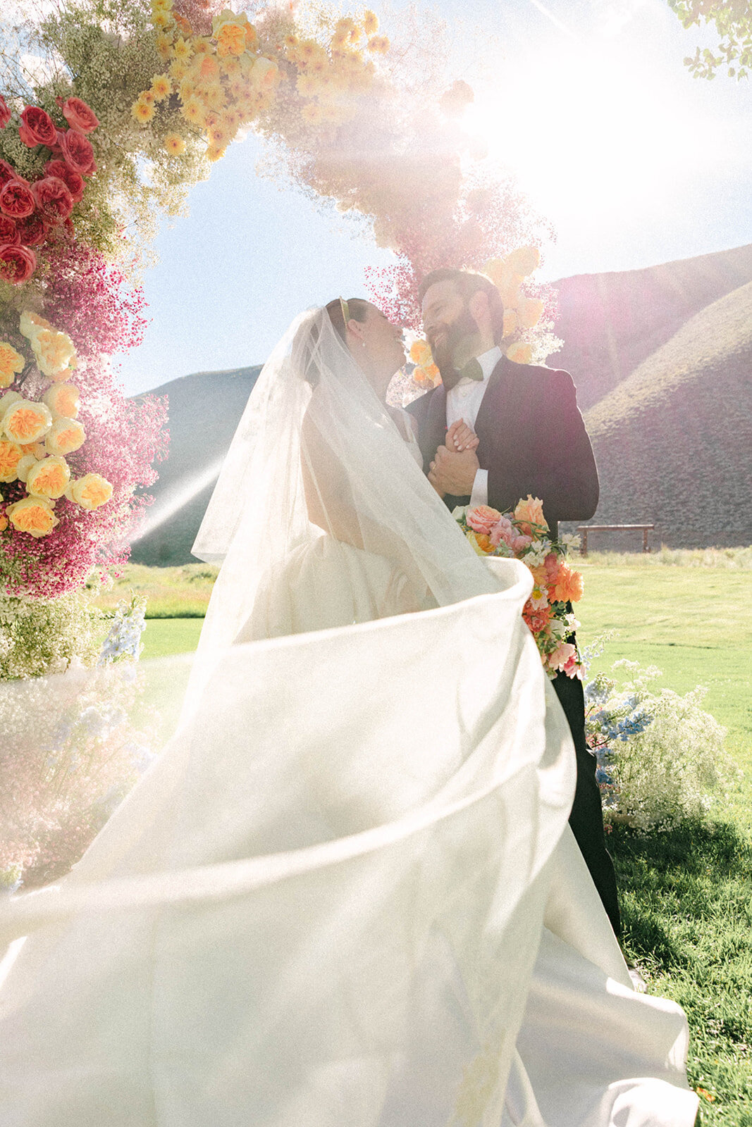 Olivia&TomSneakPeeks(Wedding)-137