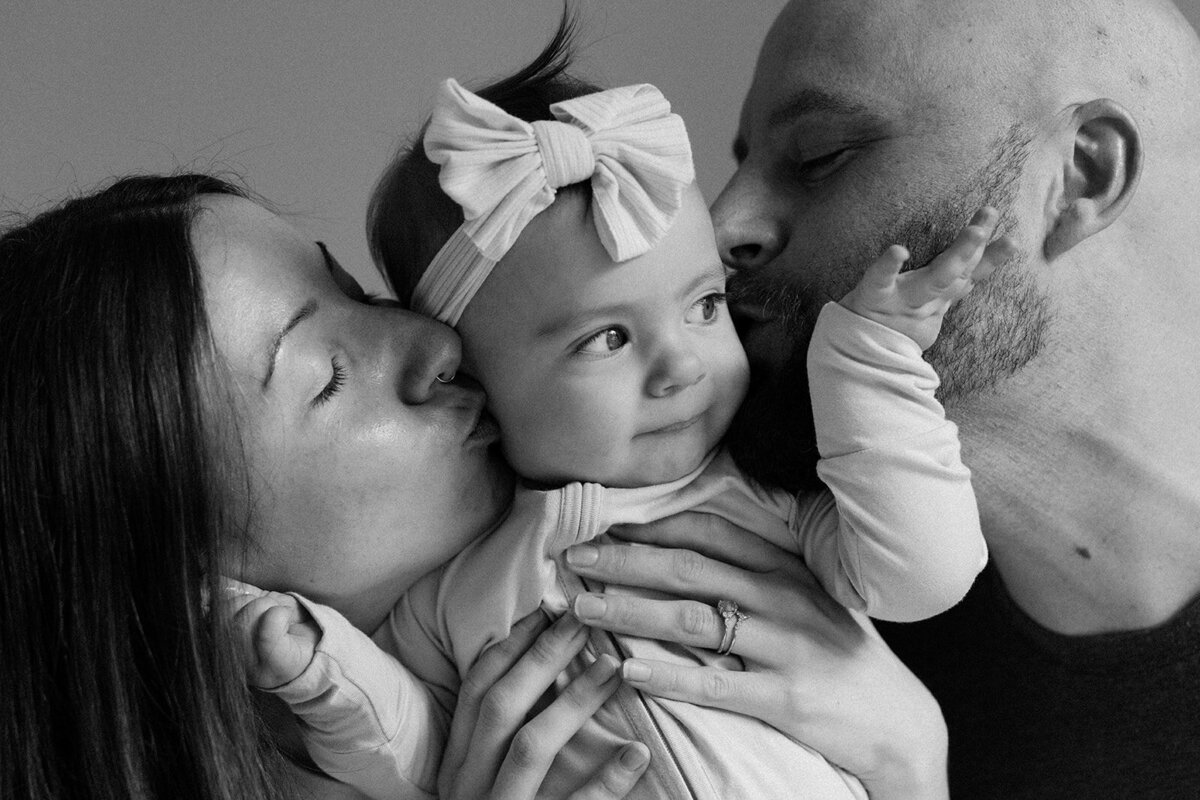 family-baby-newborn-sunshinecoast-love-emotive-4