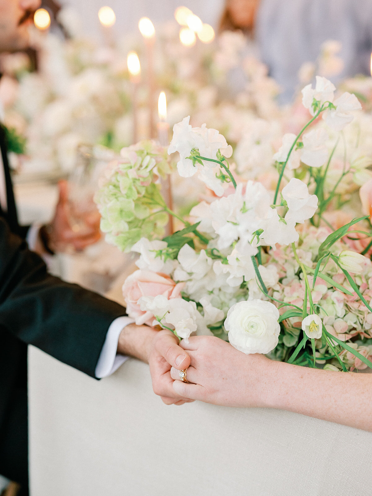 Wedding-Flowers-Michigan-Midwest-Venue3Two-FrancesFloralDesign (1)