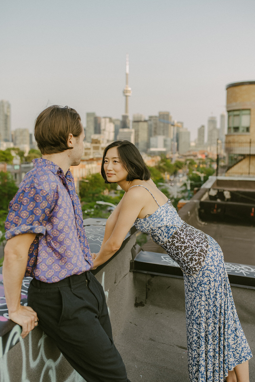 a-toronto-rooftop-engagement-session-downown-romatic-carefree-candid-authentic-2384