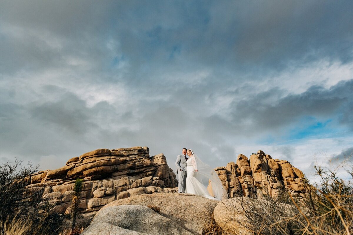 How to elope in Joshua Tree