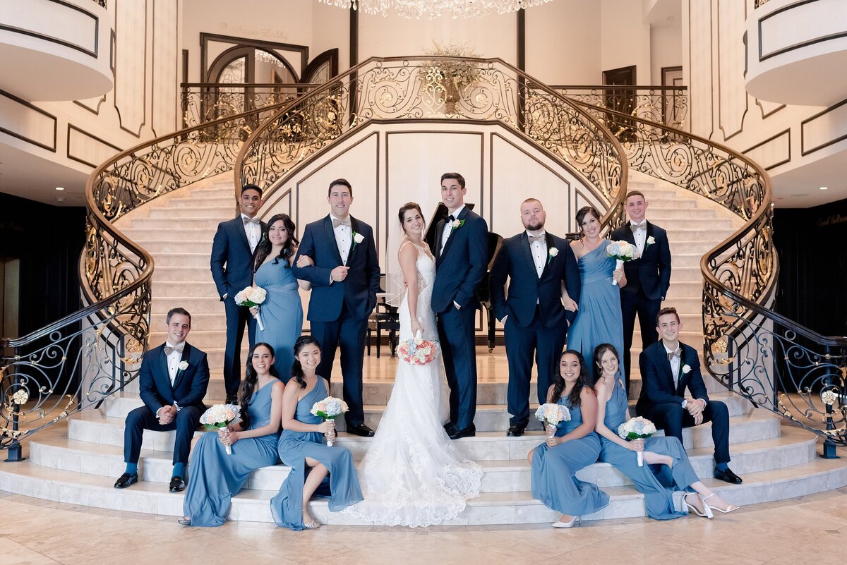 15_Bridal-Party-pose-on-grand-stairwell_5003