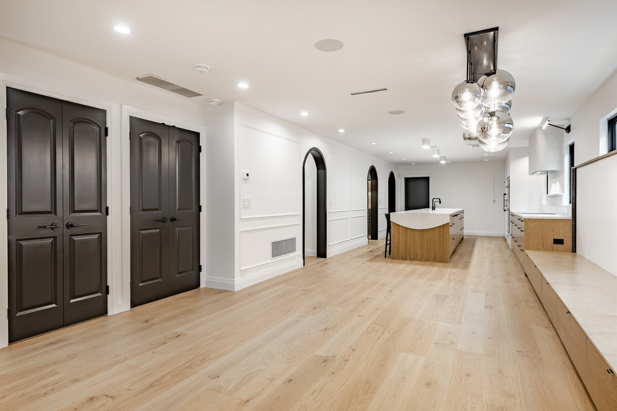 112 E 19th Ave-30