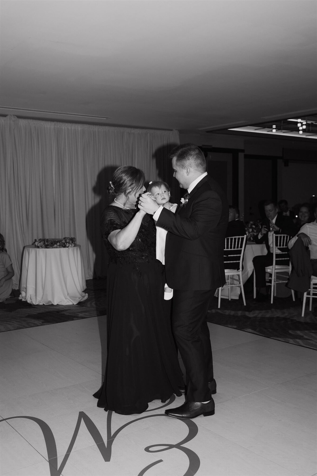 ANNAMANTINI-WEDDING-THEBALLWEGS-1187_websize