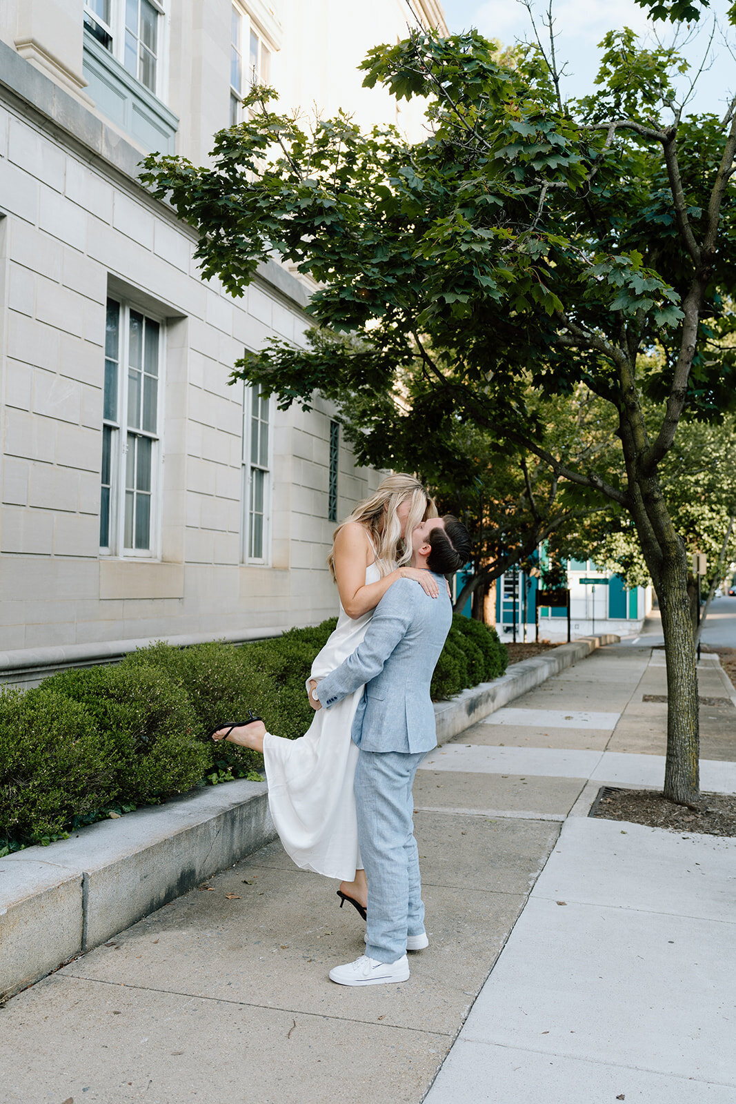 downtown-lynchburg-engagement-session-kelsey-bryan-5