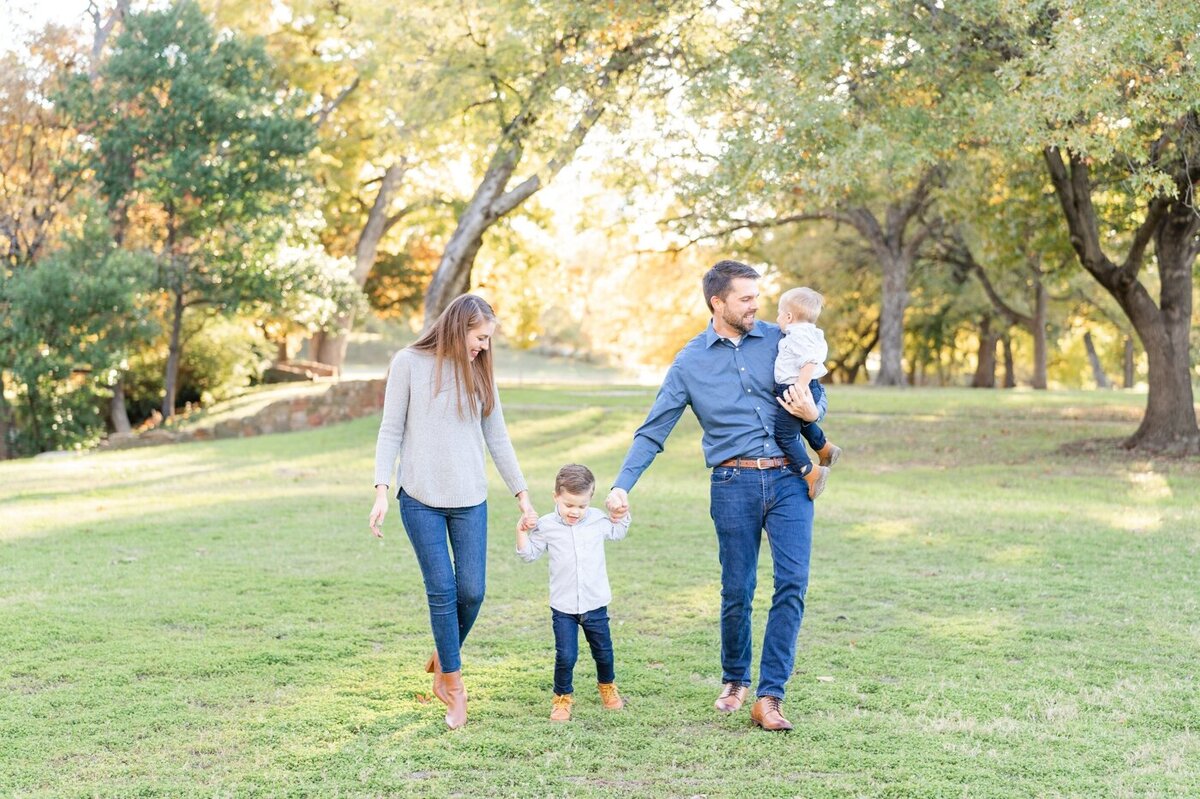 Dallas Family Session Photo Photoshoot Session One hour Family of 4 7