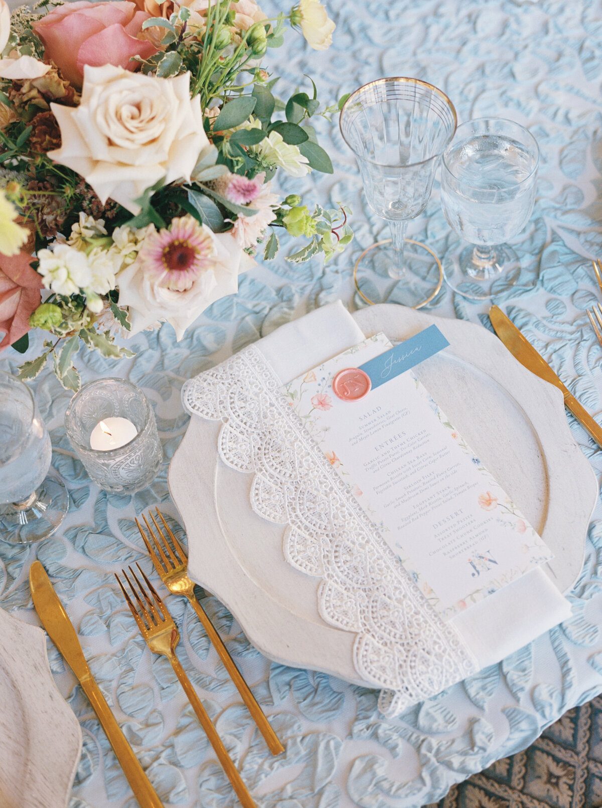 floral-wedding-menu-placecard-wax-seal