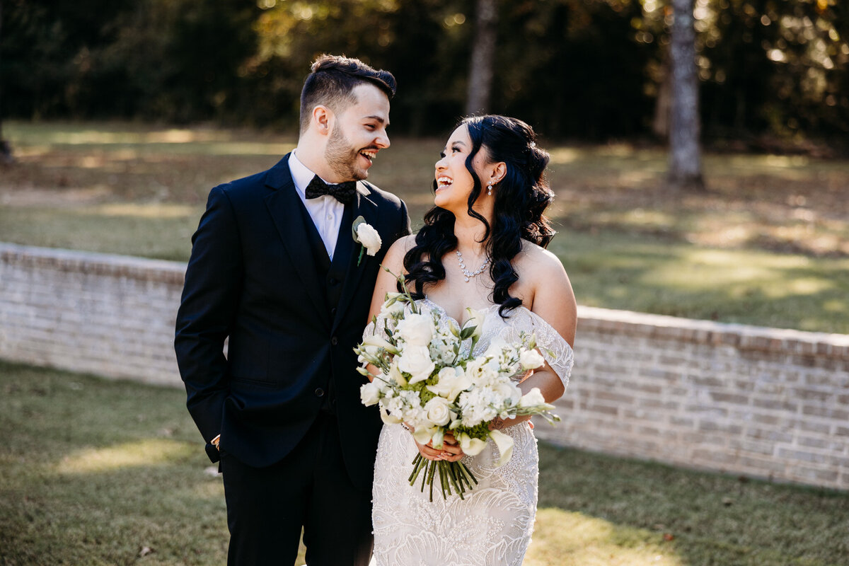 044_LegendAndLaceStudios_Tracy_Wedding_Preview