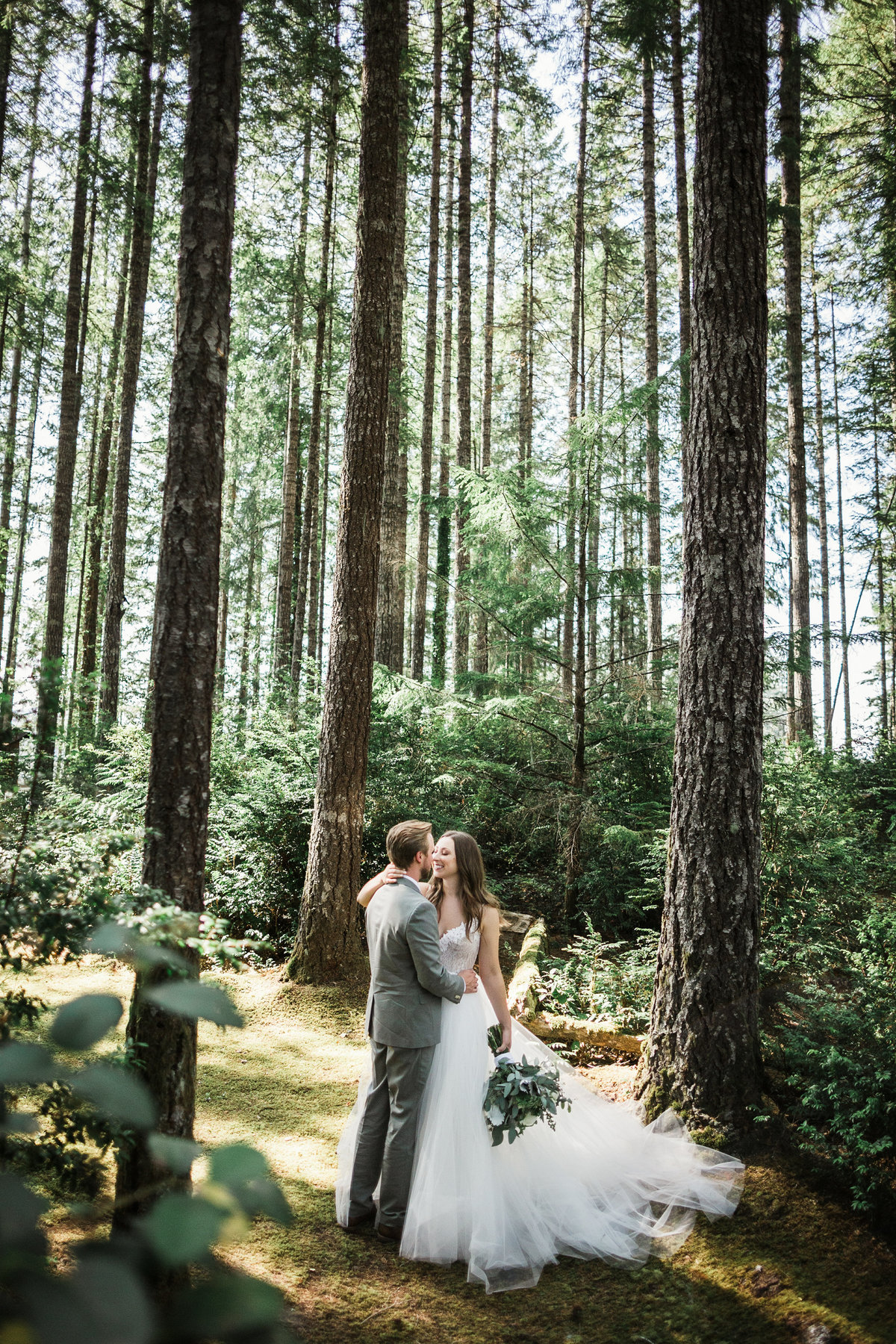 Seattle-Intimate-Backyard-Wedding-Seattle-Wedding-Photographer-15