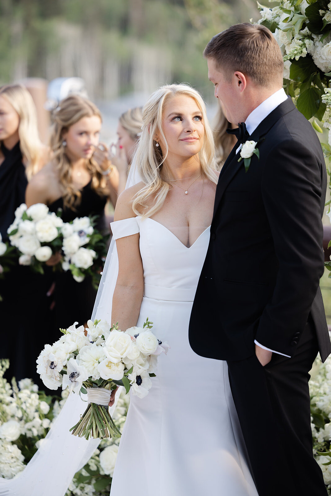 stein-eriksen-lodge-july-summer-park-city-mountain-wedding-pepper-nix-2212-1565
