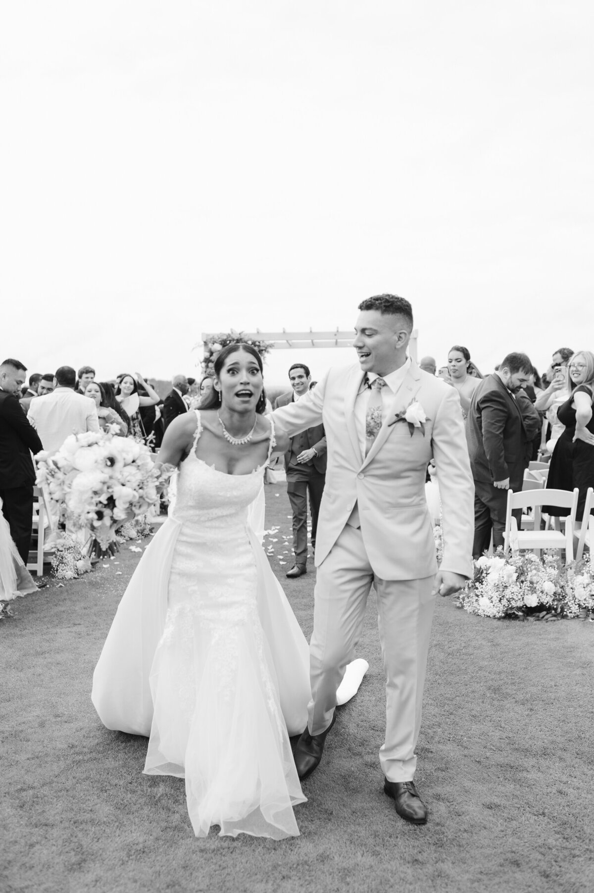 wedding-ceremony-photos-by-suess-moments-at-skyview-golf-club-new-jersey
