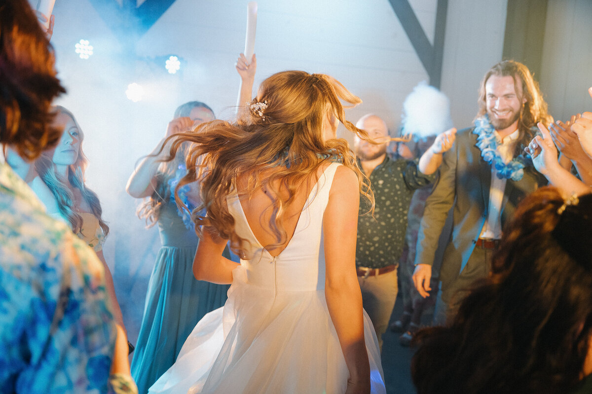 bride and groom tennessee wedding photographer6