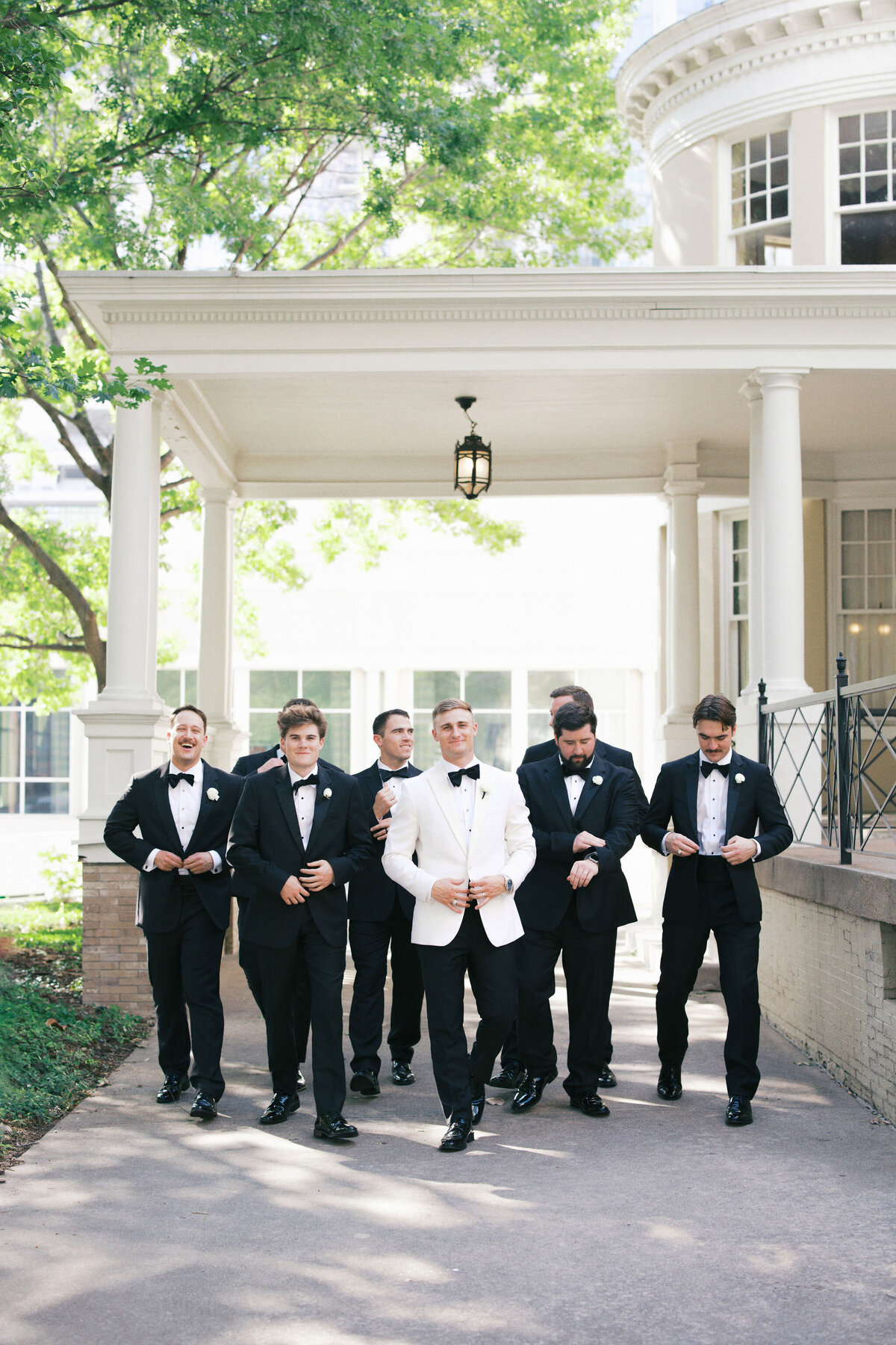 dallas-texas-arts-district-mansion-wedding-photography