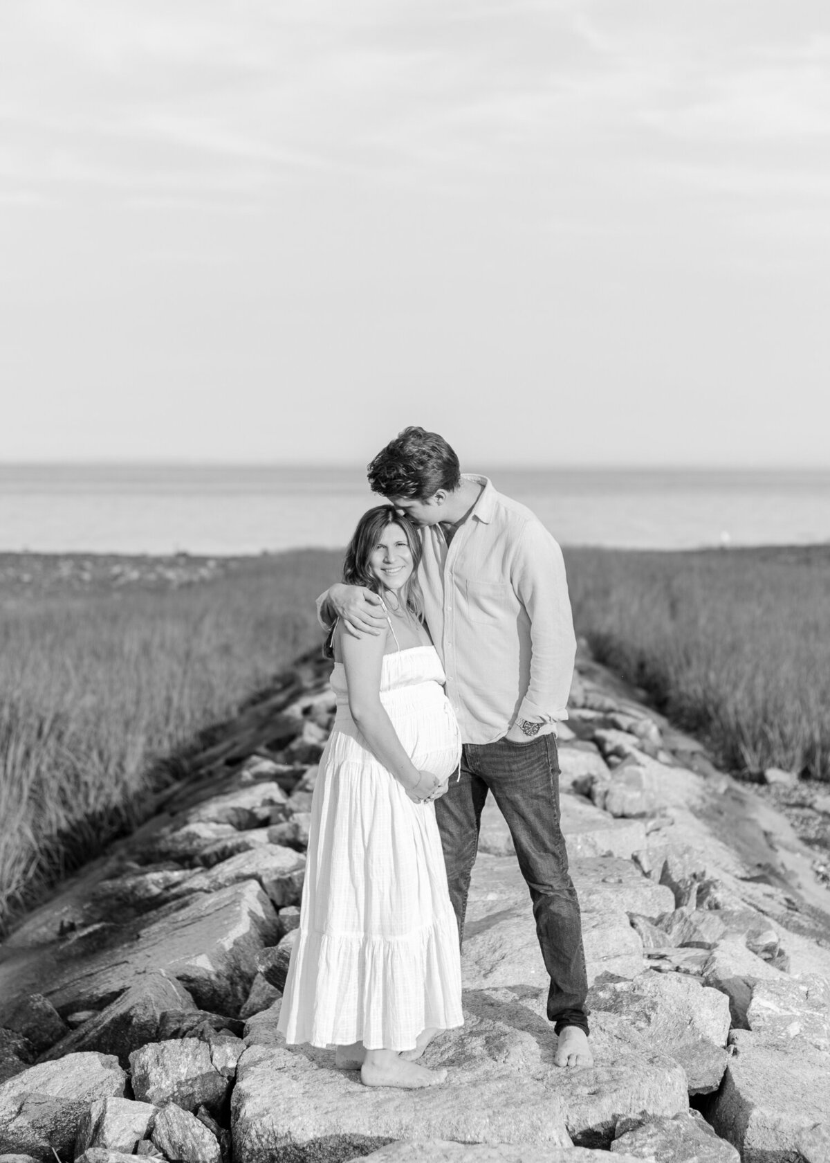 Maternity-WEB-Beach-Portraits-Erin-Belles-Photography-2025-7