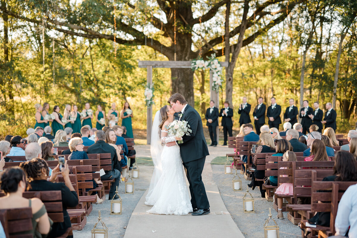 395_Madison & Leighton's Wedding_Crmny_Lindsay Ott Photography