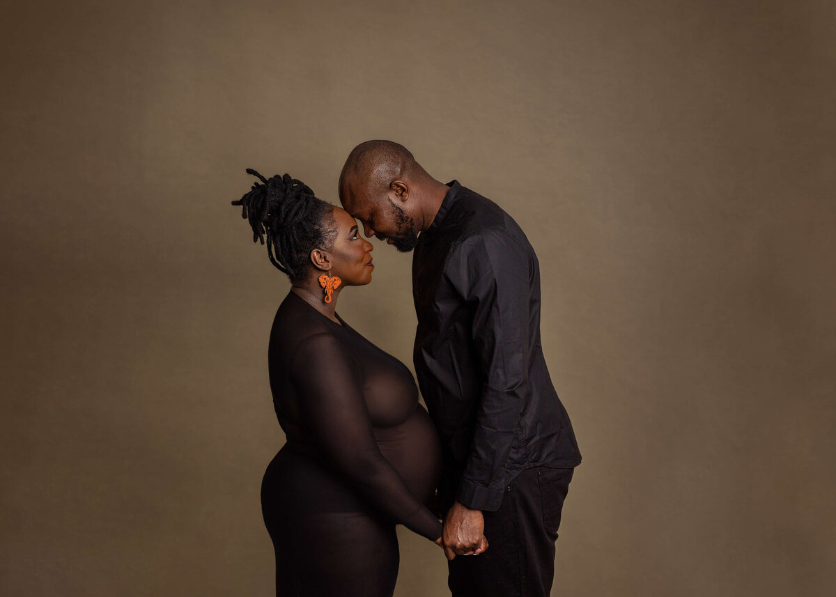 Hobart Maternity Photographer - Lauren Vanier Photography - Hobart Tasmania Pregnancy Photoshoot-40