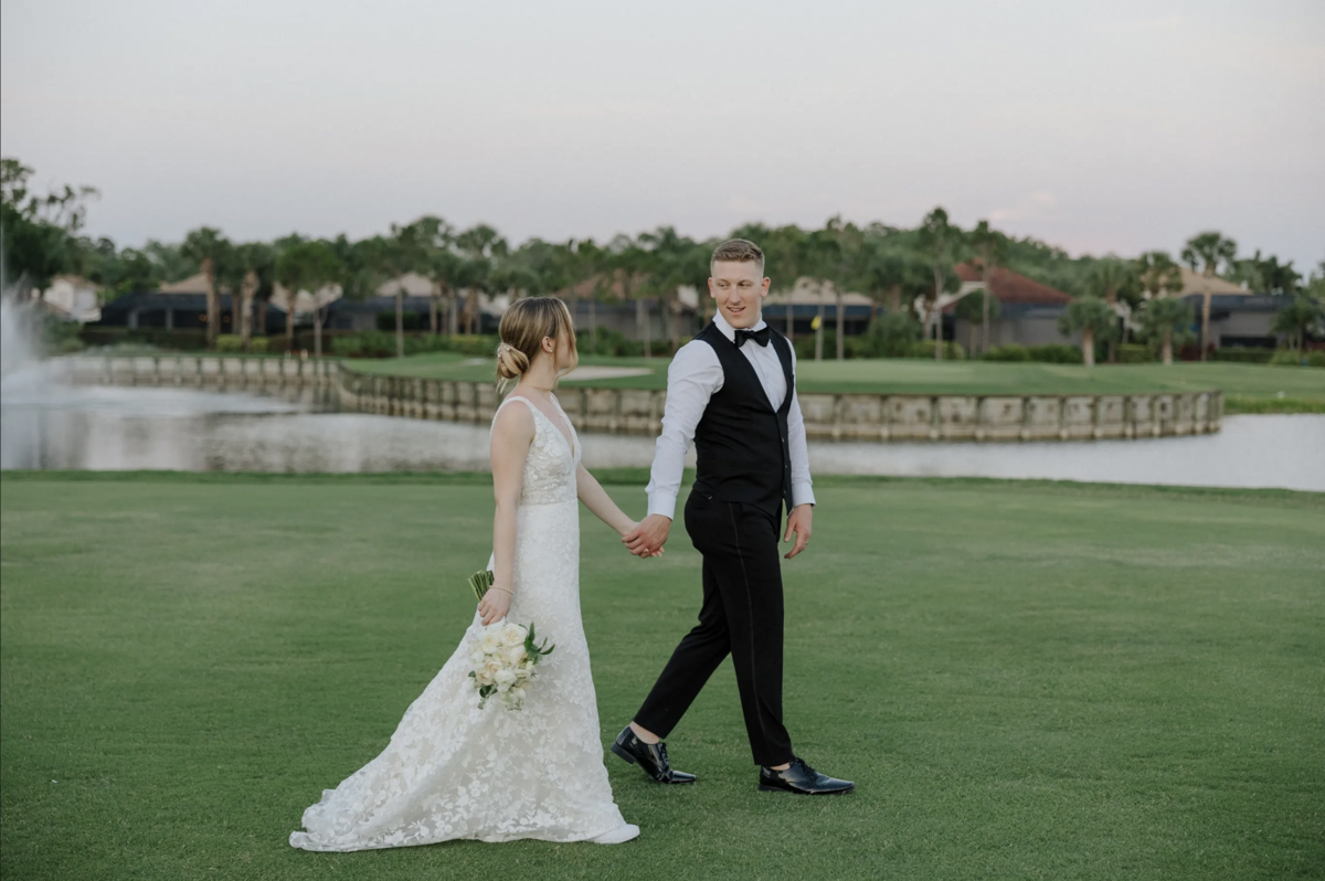 Lea-Ann-Belter-Saskia-Colonial-Country-Club-CT-Bridal-Store