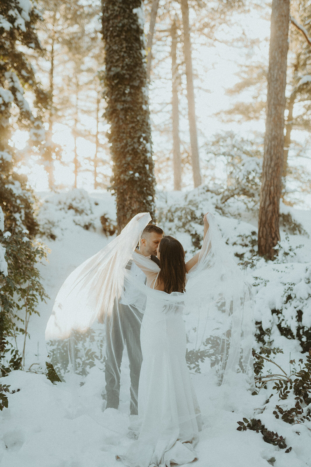 Loraleah Marie Photography | The Highland Rochester NY | Wedding | NYE WEDDING | HIGHLAND PARK | travel photographer-252