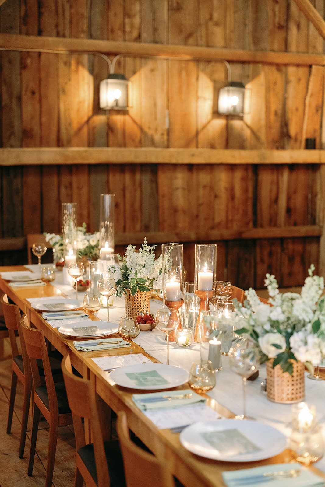 woodstock-inn-kelly-way-garden-wedding-dinner-mary-dougherty038