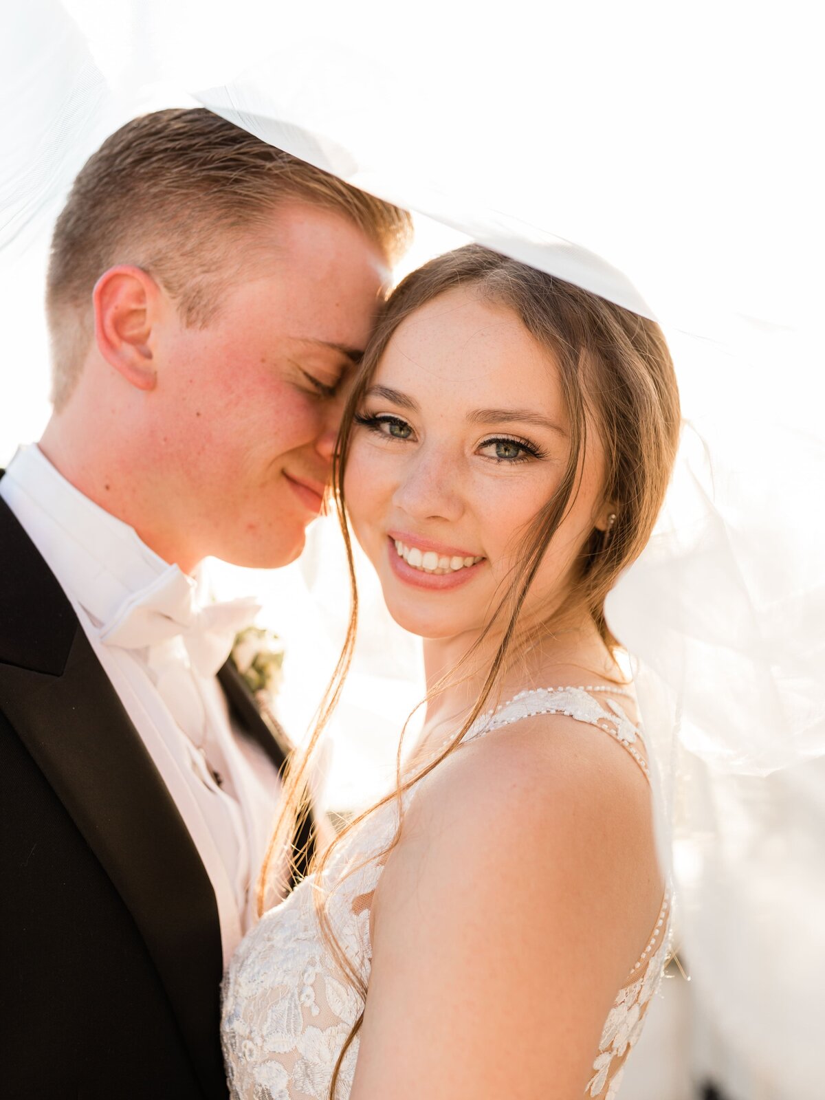 bride-groom-veil-portrait-spokane.jpeg (1)