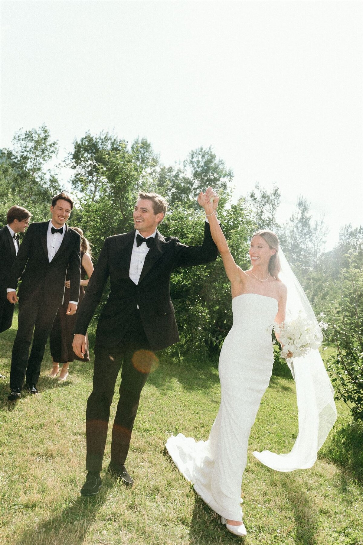 verger-du-flanc-nord-julia-garcia-prat-luxury-documentary-wedding-photographer-46_websize