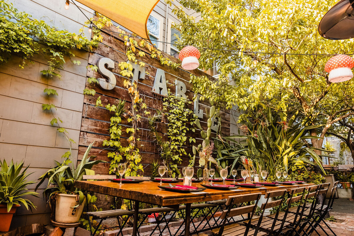 weddingreceptiondetailsstablecafe(5)