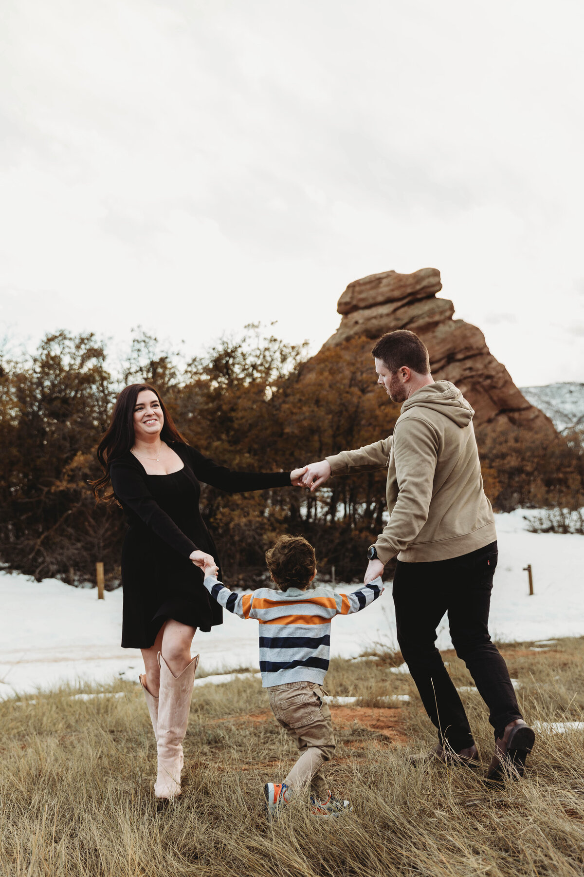 CactusandPinesPhotography_DenverColoradoFamilyPhotographer_RoperAdventureFamilySession-32