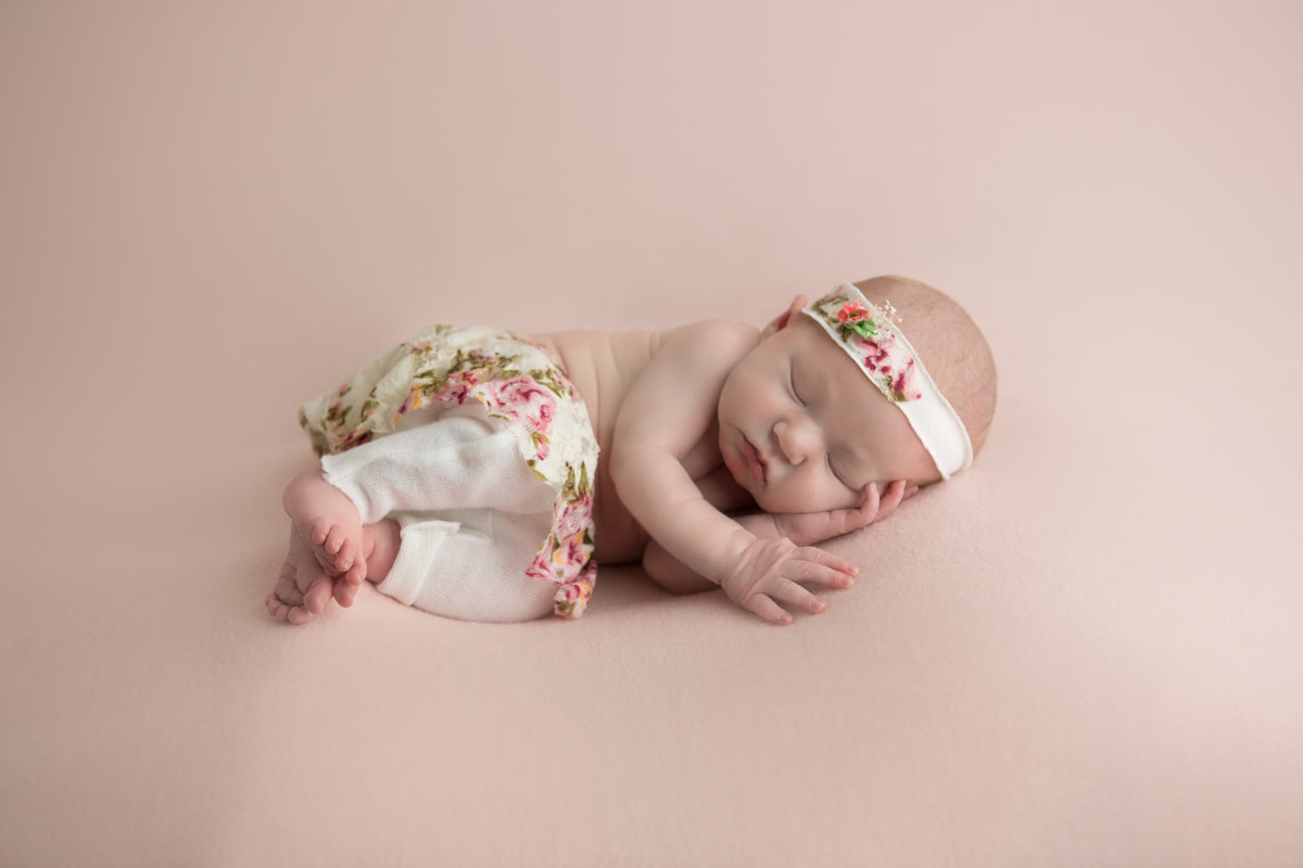 Maternity Newborn - Holly Dawn Photography - Wedding Photography - Family Photography - St. Charles - St. Louis - Missouri-25