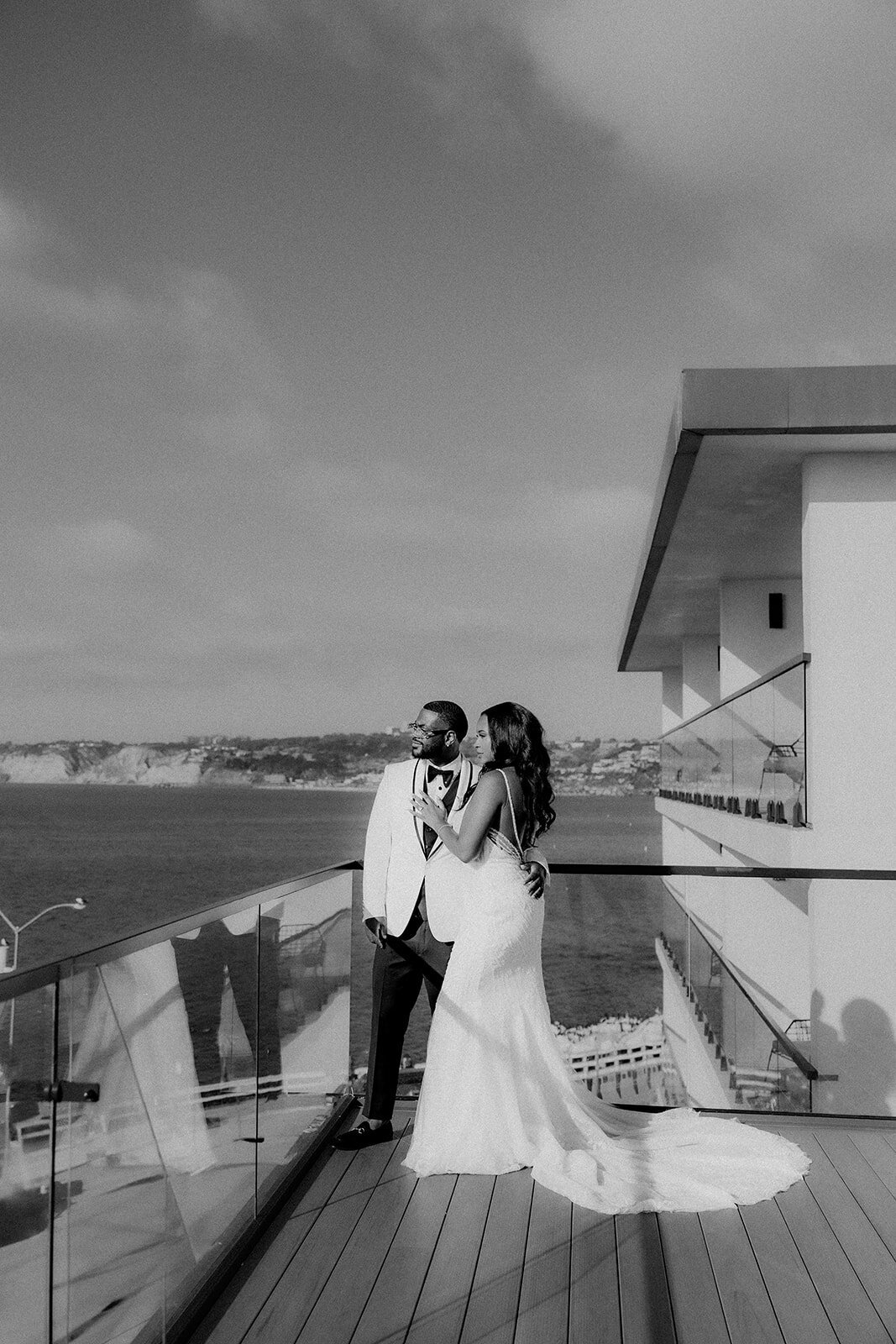 Black and white image of bride and groom at their San Diego wedding