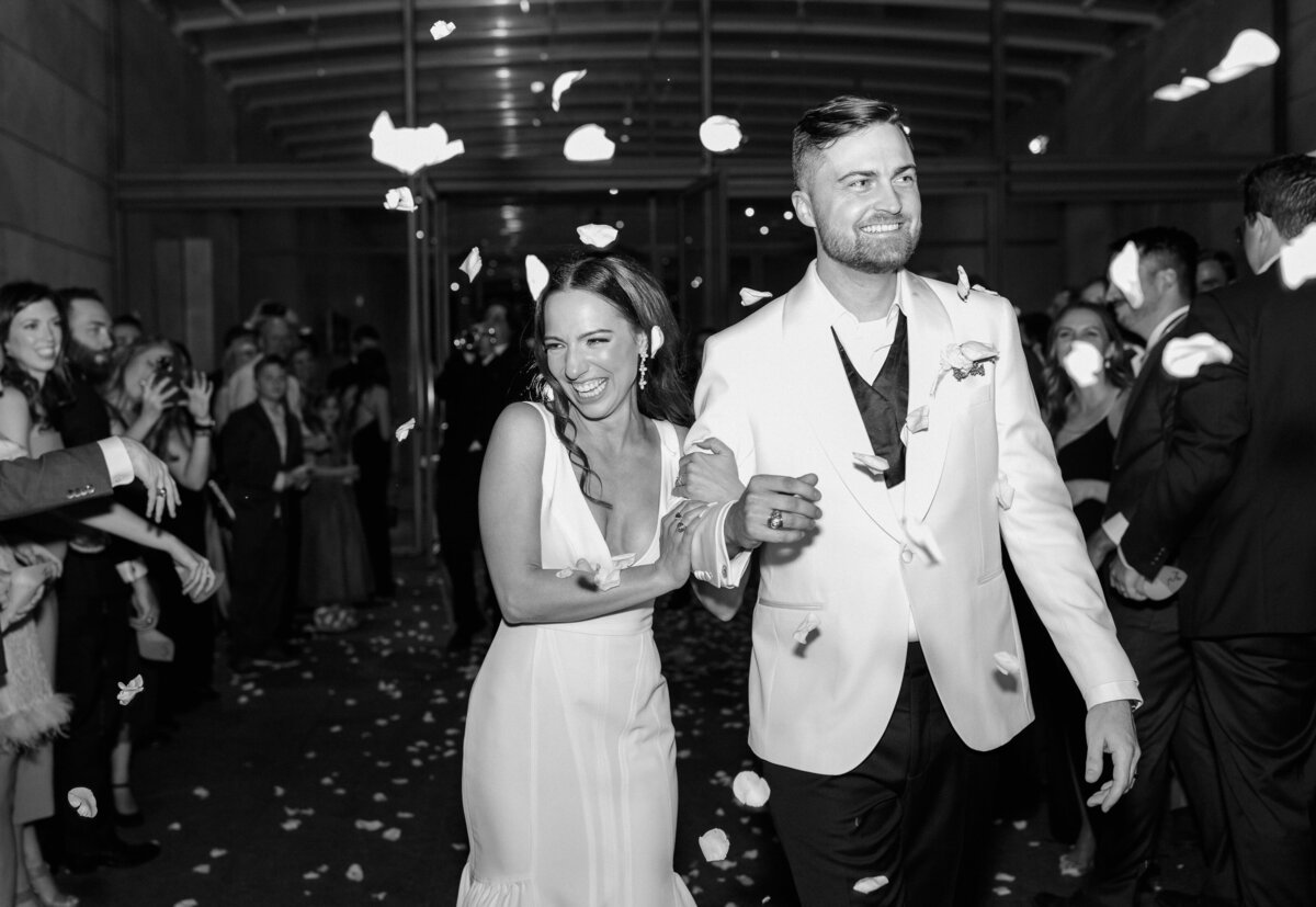 Mckenzie-and-Luther-Wedding-Preview-Emily-Nicole-Photo-177