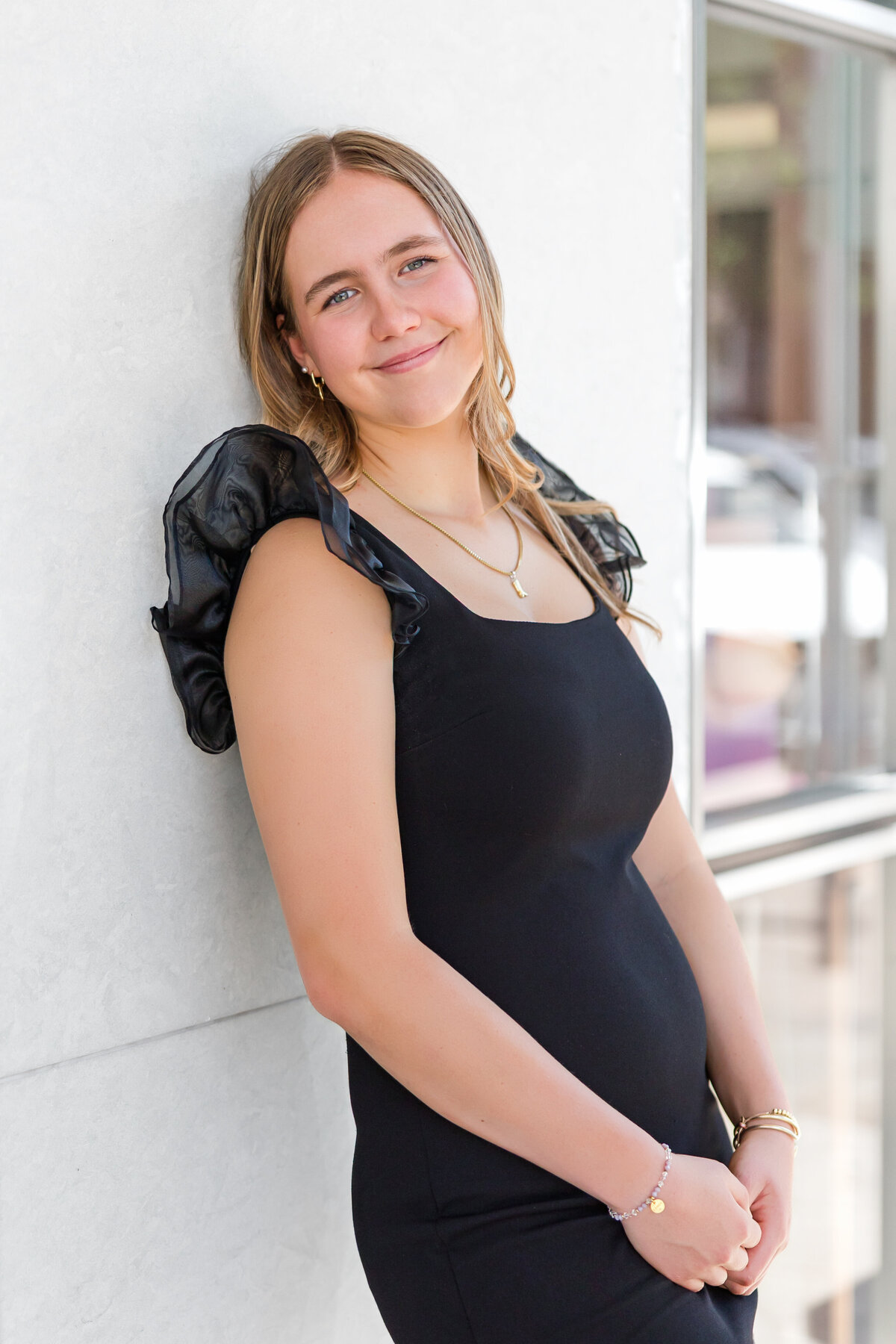 Olivia Hohman 06