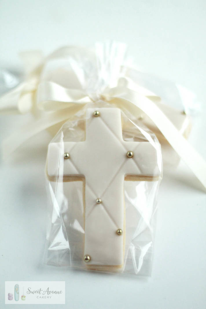 white and gold cross sugar cookie first communion favours