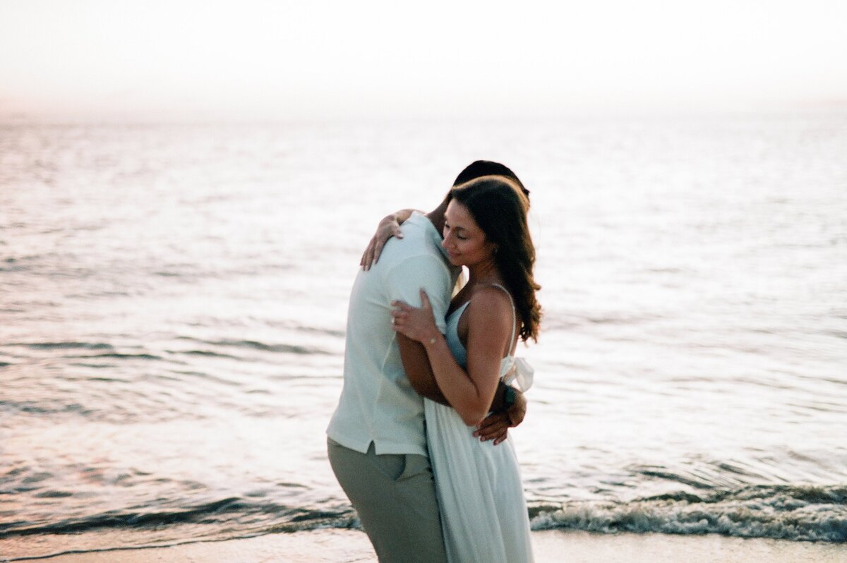 Sunset_Beach_Engagement_Proposal_35mm_film_4